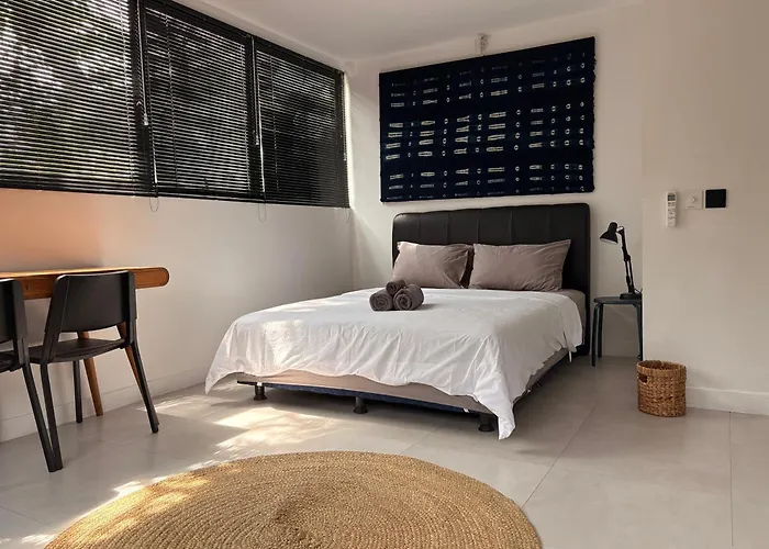 The Drupadi Apartments Studio Gordy